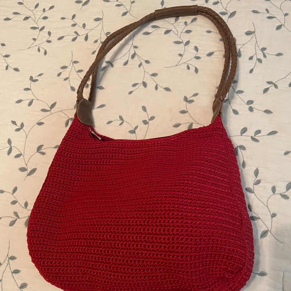 Red Knit Handbag - Picture 2 of 3